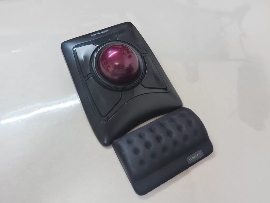 Kensington Expertmouseの俯瞰画像