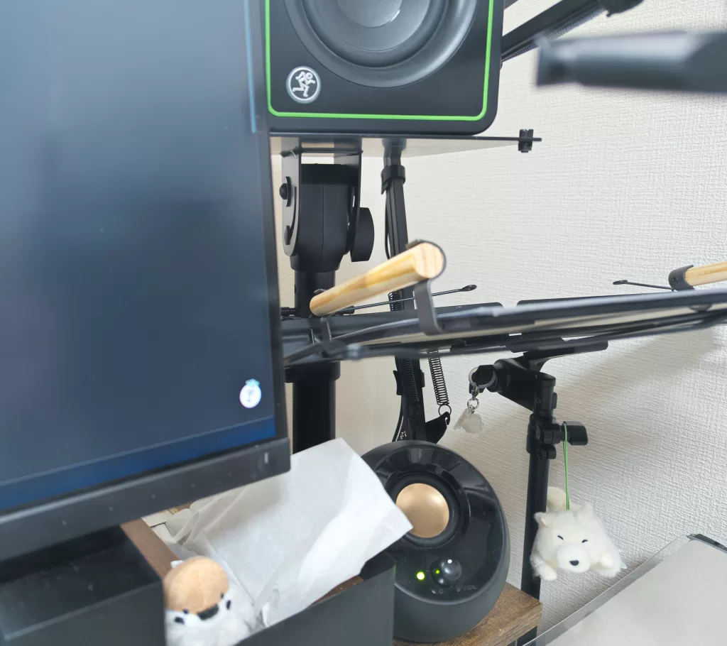 スピーカースタンドMST3のR側