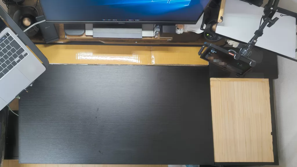 魔改造して拡張した机