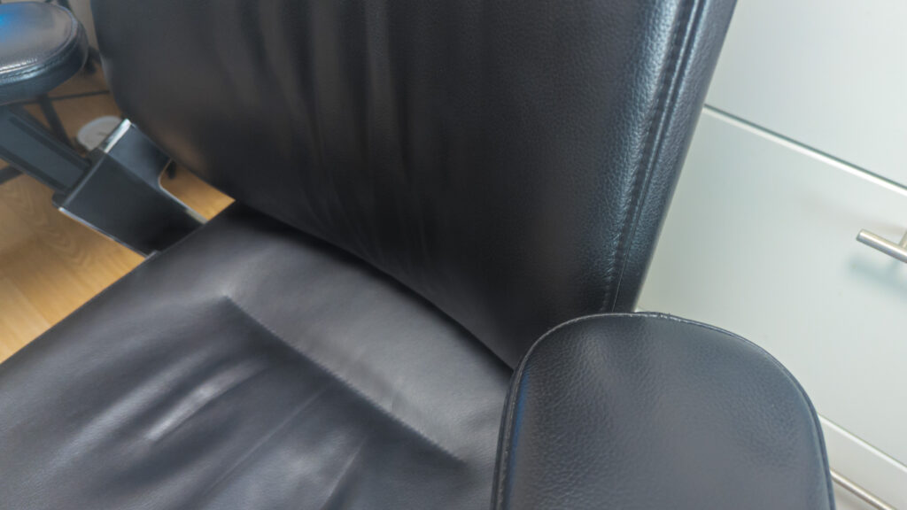 ONチェアの平坦に近いランバーサポート